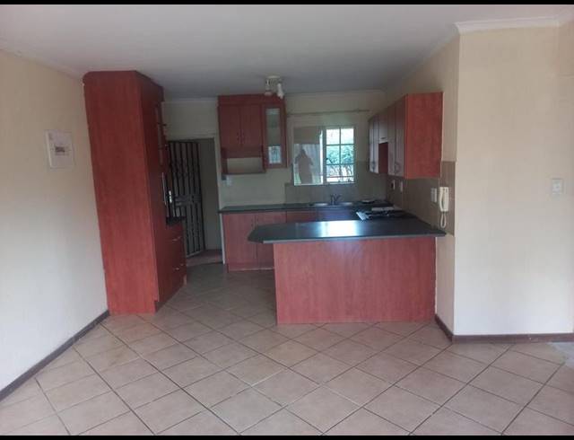 2 BEDROOM PROPERTY TO RENT IN HEUWELOORD